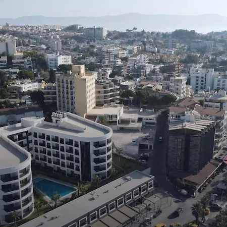 Luxury Seasight Διαμέρισμα Κουσάντασι